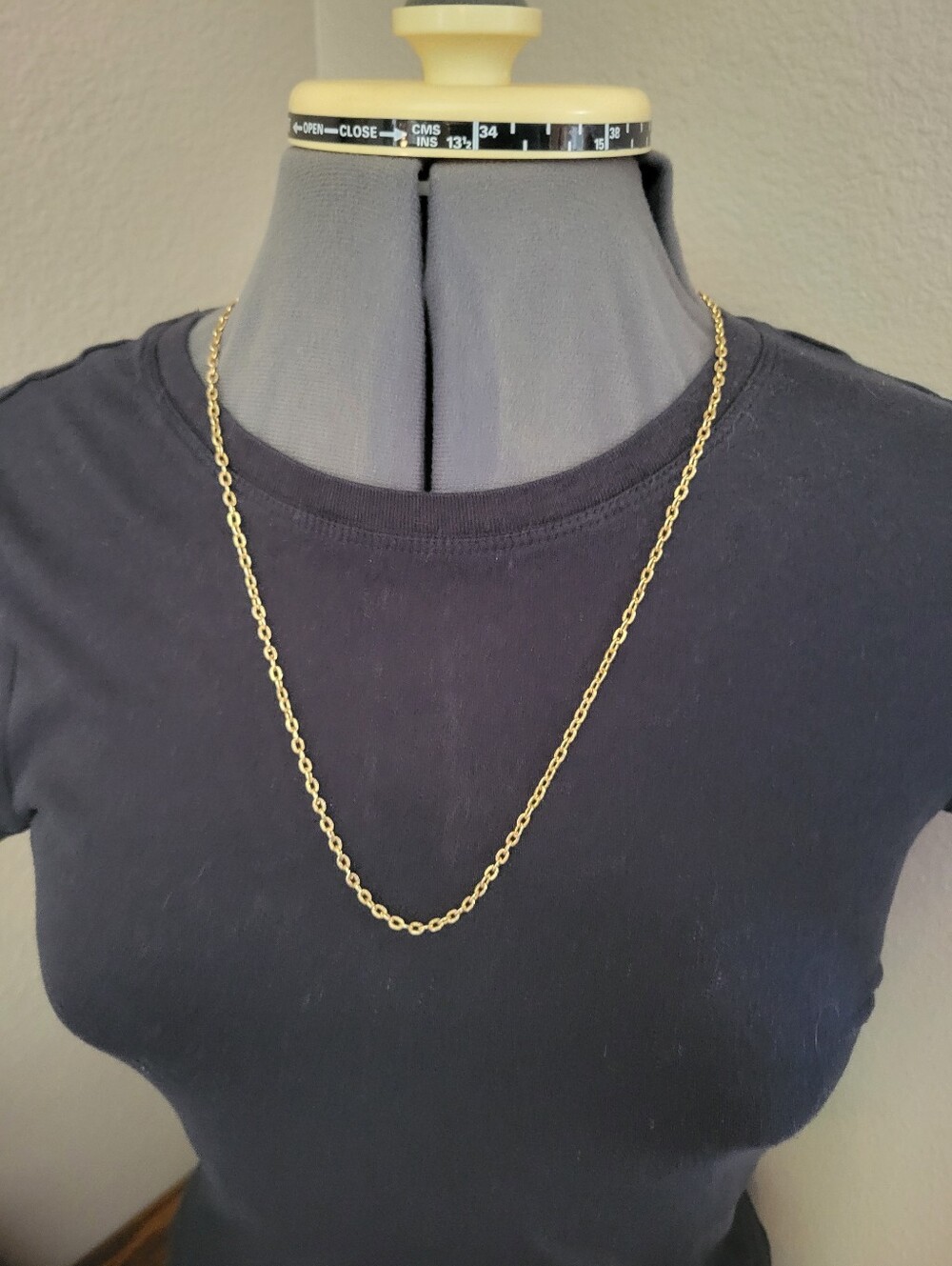 Gold Tone Oval Link Chain Necklace 24 In Length